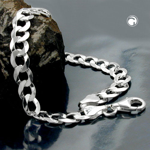 Chaîne gourmette argent sterling 6,7 mm gros plan maille polie