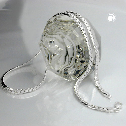 Collier argent sterling chaîne plate 4,5 mm gros plan