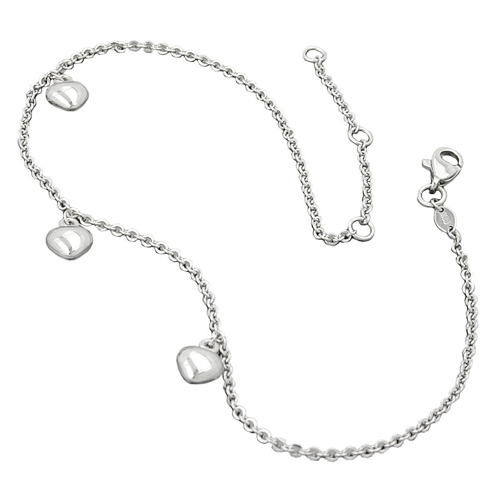 Bracelet argent 925 double trace avec charms cœurs sur fond blanc