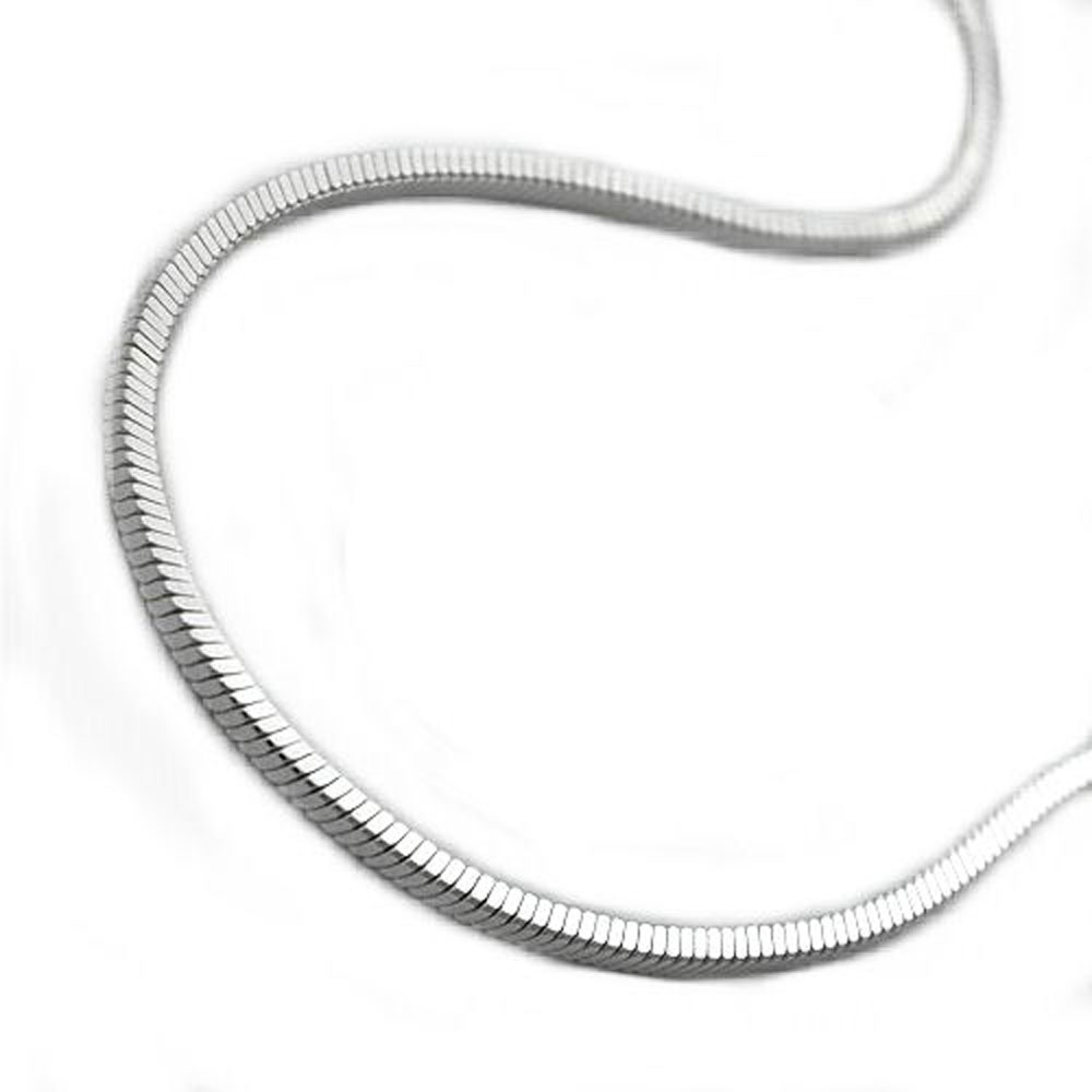 Collier argent 925 chaîne serpent carrée 1mm vue d'ensemble