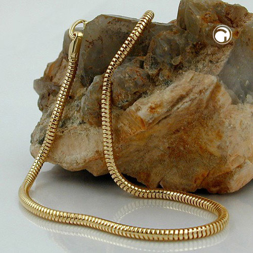Chaîne serpent plaqué or 2mm gros plan