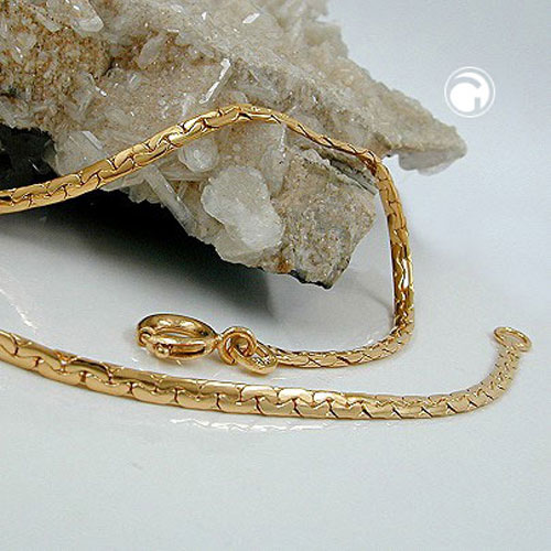 Bracelet doré chaîne plate 2mm vue de côté