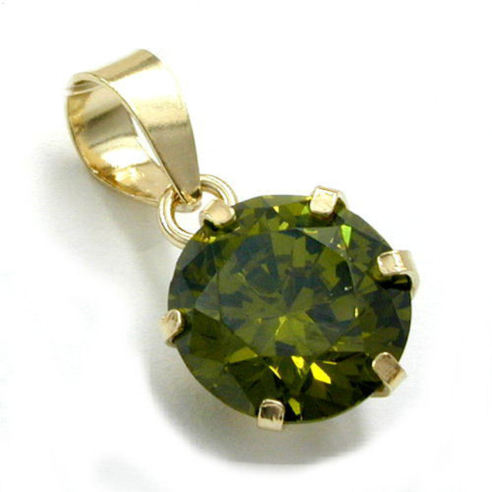 Pendentif or 9 carats avec zirconia olive sur fond blanc