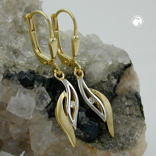 Paire de boucles d'oreilles or 9 carats zirconia, vue de profil