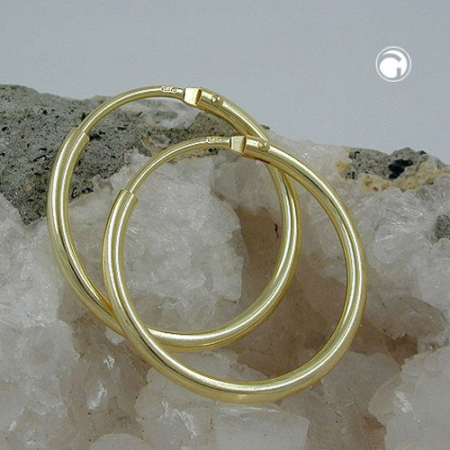 Paire de boucles d'oreilles cercles en or 9k posées à plat