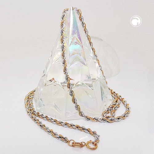 Chaîne torsadée or 14 carats bicolore vue rapprochée