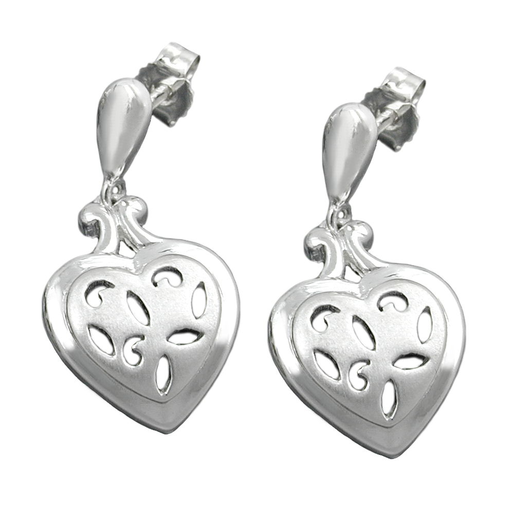 Boucles d'oreilles argent 925 en forme de cœur ajouré sur fond blanc