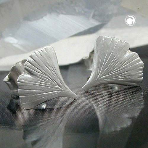 Boucles d'oreilles feuille de ginkgo argent sterling, vue de profil