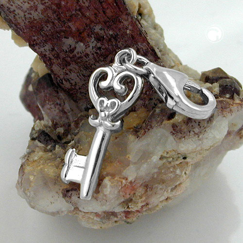Vue de profil du pendentif clé en argent sterling