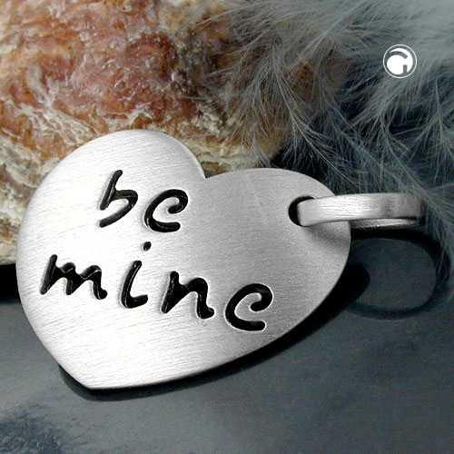 Pendentif argent sterling cœur Be Mine vue rapprochée
