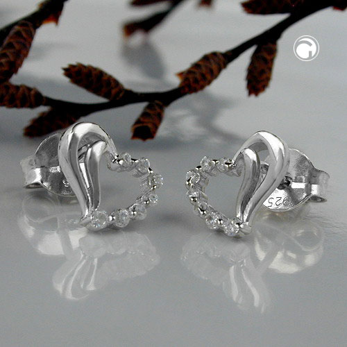Clous d'oreilles argent sterling coeur zirconias vue de face