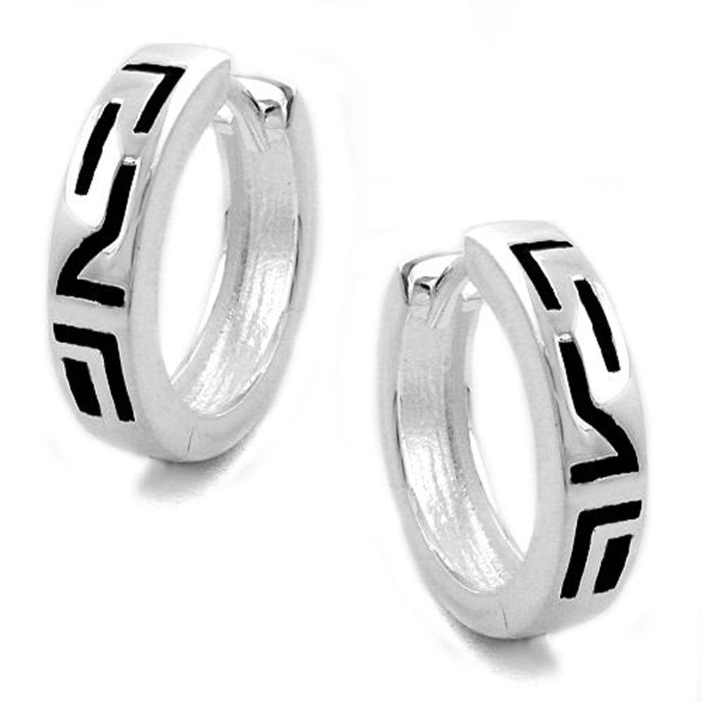 Boucles d'oreilles dormeuses argent 925 sur fond blanc