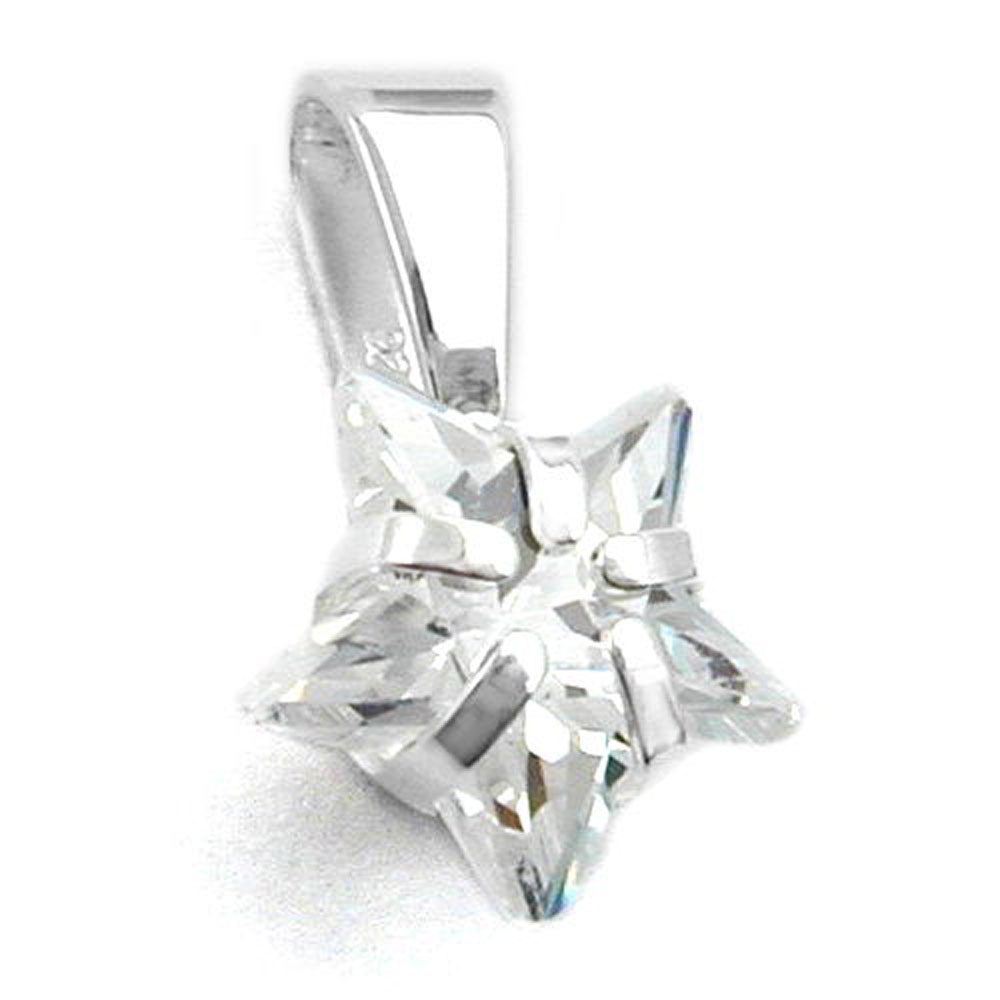 Pendentif étoile argent 925 avec zirconias blanches sur fond clair