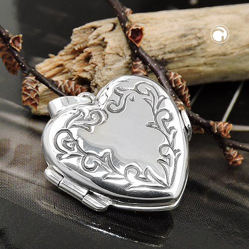 Médaillon argent sterling fermé sur fond neutre