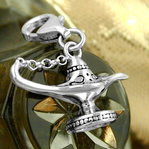 Pendentif argent lampe magique détail texture et finition rhodiée