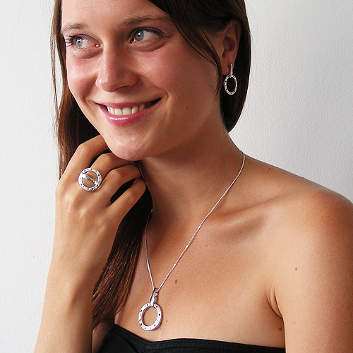 Créoles argent sterling design zirconium vue de face