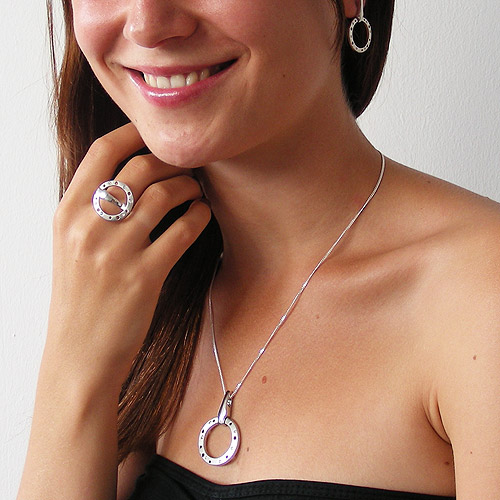 Bague argent sterling design moderne zirconiums