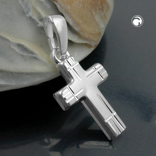 Croix argent sterling taille diamant vue de face