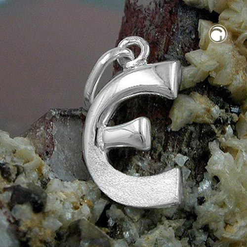 Bijou initiale E en argent sterling, vue de face