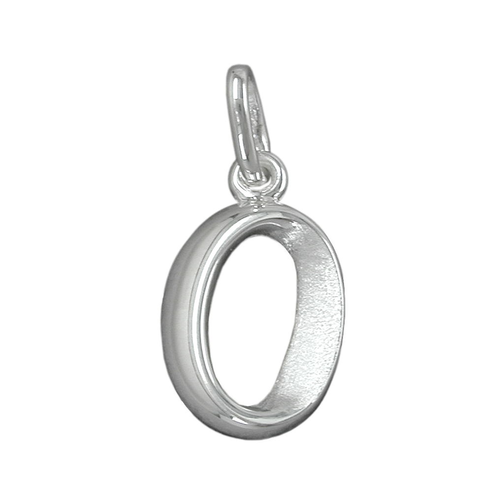 Pendentif initial O en argent 925 vue de face