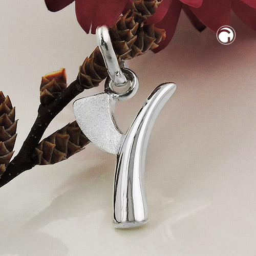 Bijou initial argent sterling vue de face