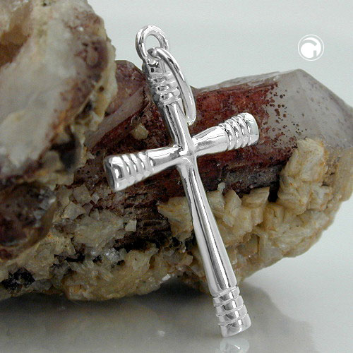 Croix argent 925 pendentif sur fond neutre