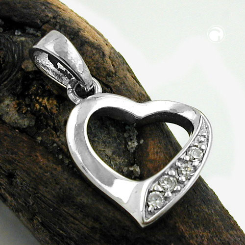 Pendentif cœur argent sterling zirconia vue rapprochée