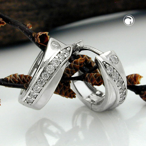 Paire de boucles d'oreilles hoop argent sterling et zirconias