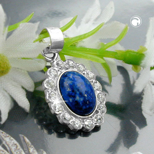 Vue rapprochée du pendentif argent sterling lapis-lazuli et zirconias