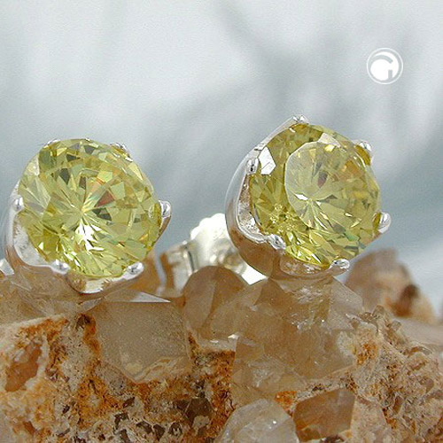 Paire de boucles d'oreilles argent sterling avec zirconia vert pâle
