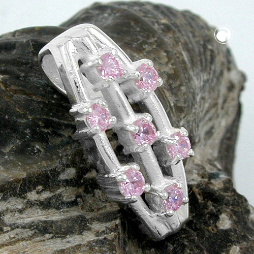 Pendentif argent sterling orné de zirconias roses, sur fond blanc