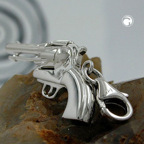 Vue détaillée du pendentif révolver argent sterling