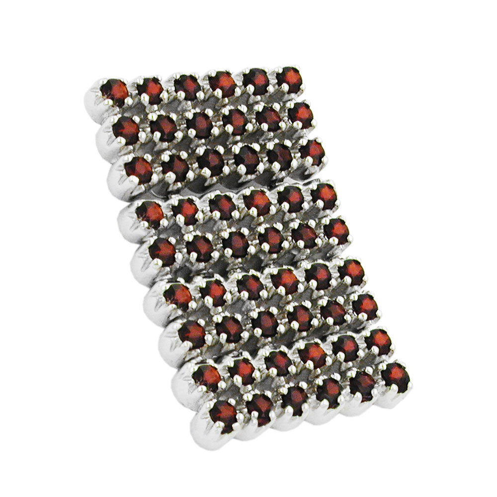 Pendentif argent 925 rectangle zircones rouges fond noir