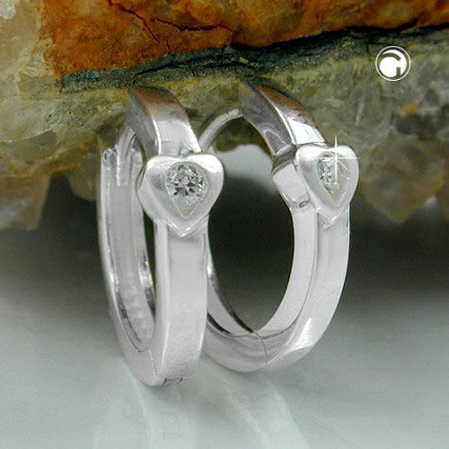 Paire de boucles d'oreilles argent sterling avec zirconium blanc sur fond neutre