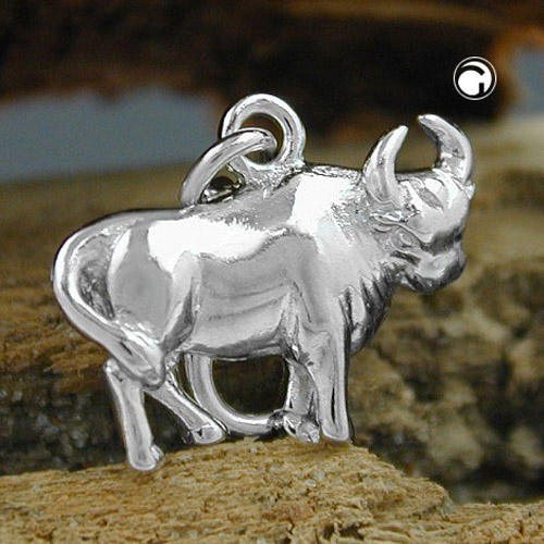 Charme argent sterling Taureau vue de face avec détails rhodiés