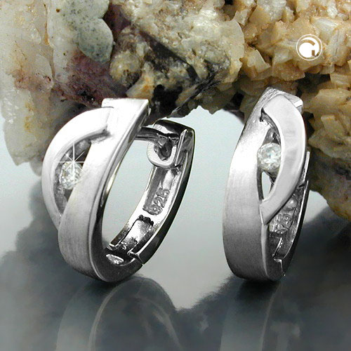 Créoles argent 925 avec zirconias blancs vue détaillée
