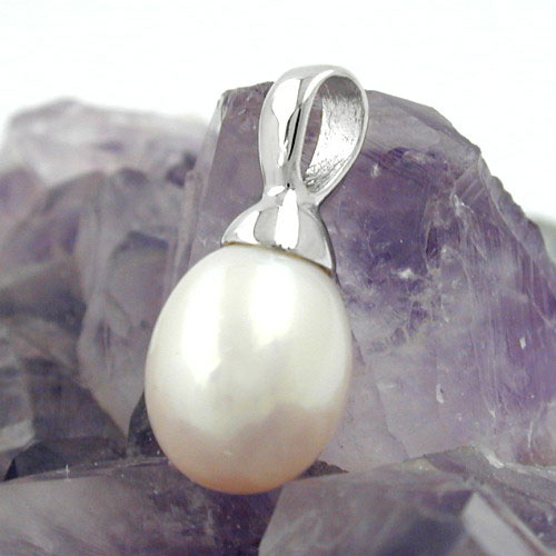 Pendentif perle blanche argent sterling vue de profil