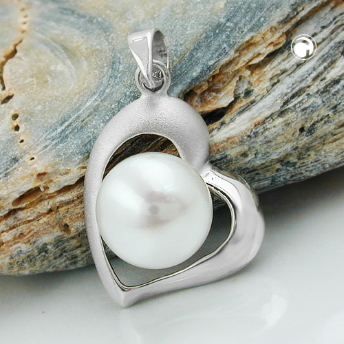 Pendentif cœur argent sterling et perle, vue détaillée