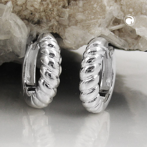 Paire de créoles argent sterling 16x5mm vue de dessus