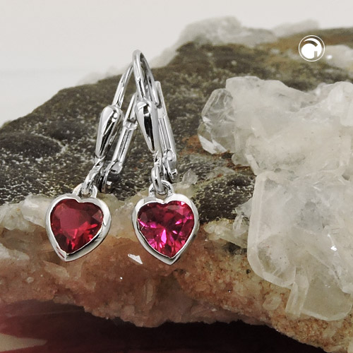 Boucles d'oreilles coeur argent sterling vue de profil
