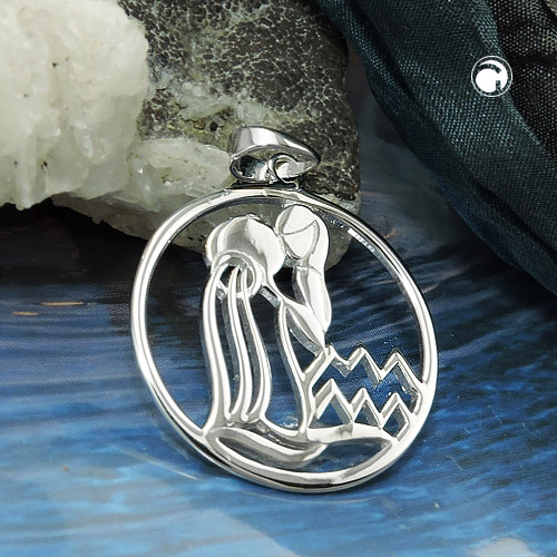 Bijou pendentif signe Verseau en argent 925, vue détaillée