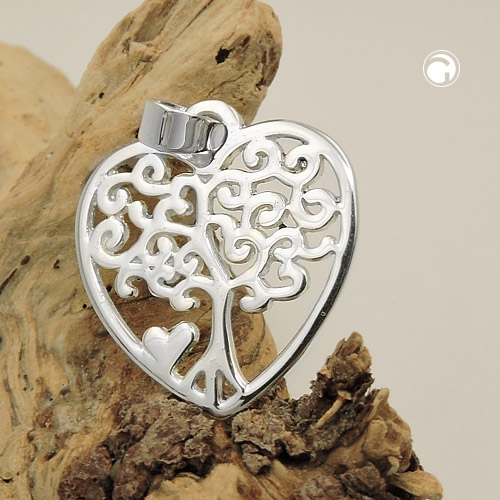 Vue rapprochée pendentif argent sterling forme cœur