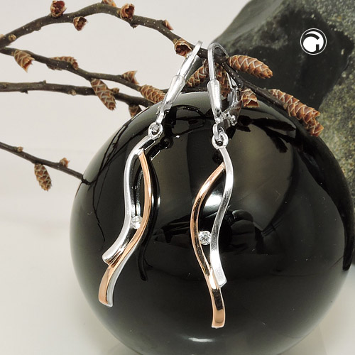 Paire de boucles d'oreilles argent sterling zirconia vue de profil